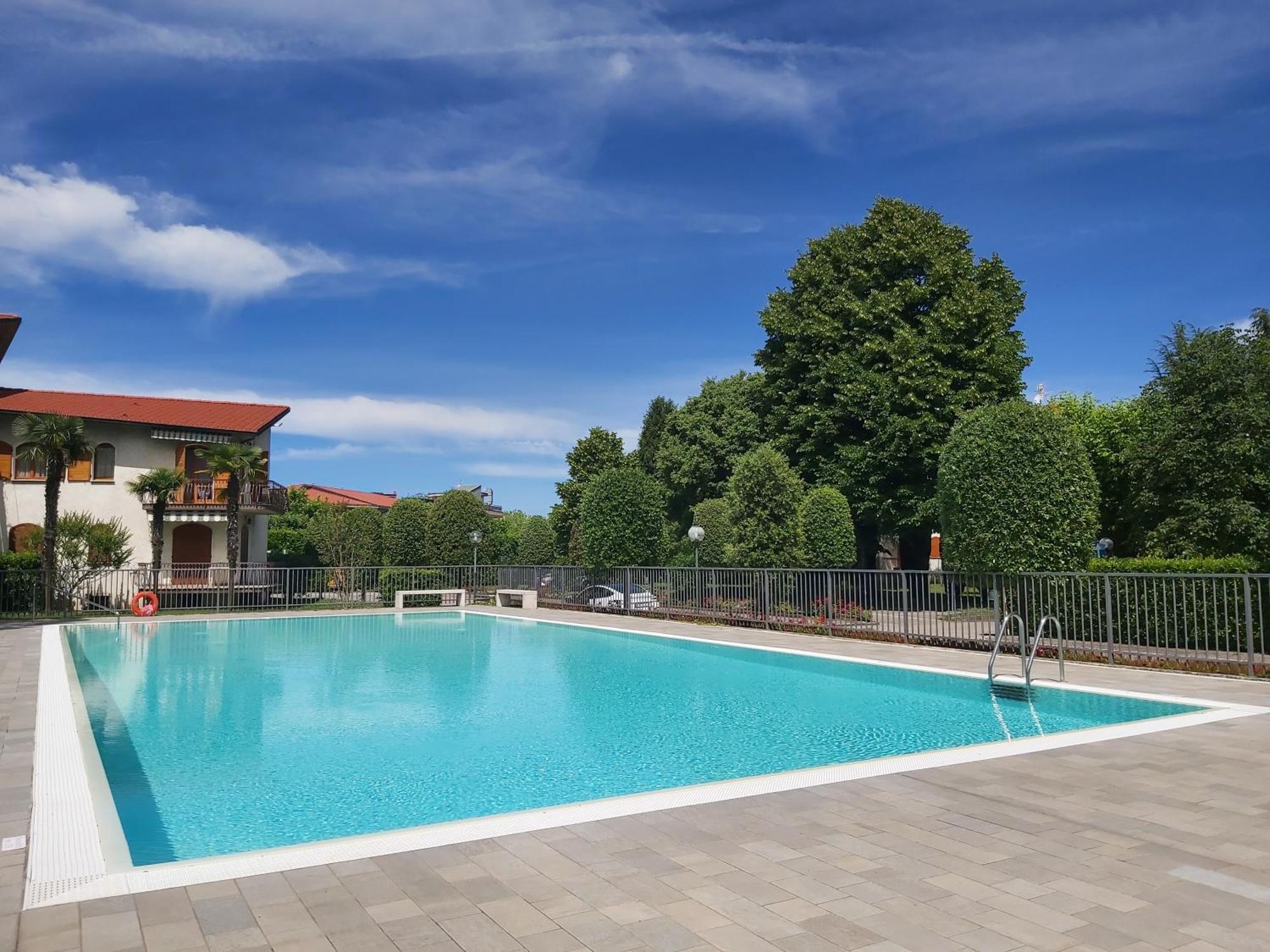 Appartement I Limoni Bilocale In Con Piscina Peschiera del Garda